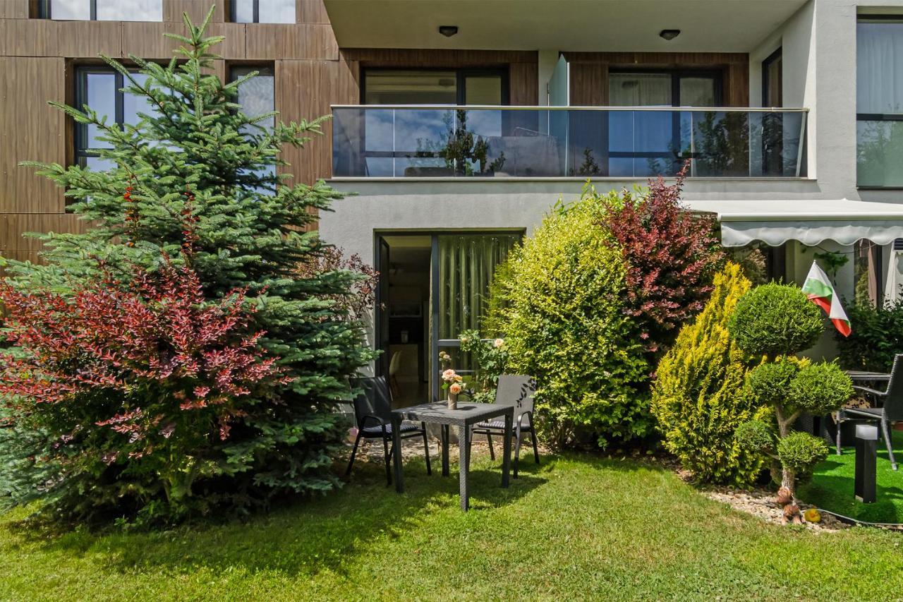 Appartamento Garden Palace Varna Esterno foto
